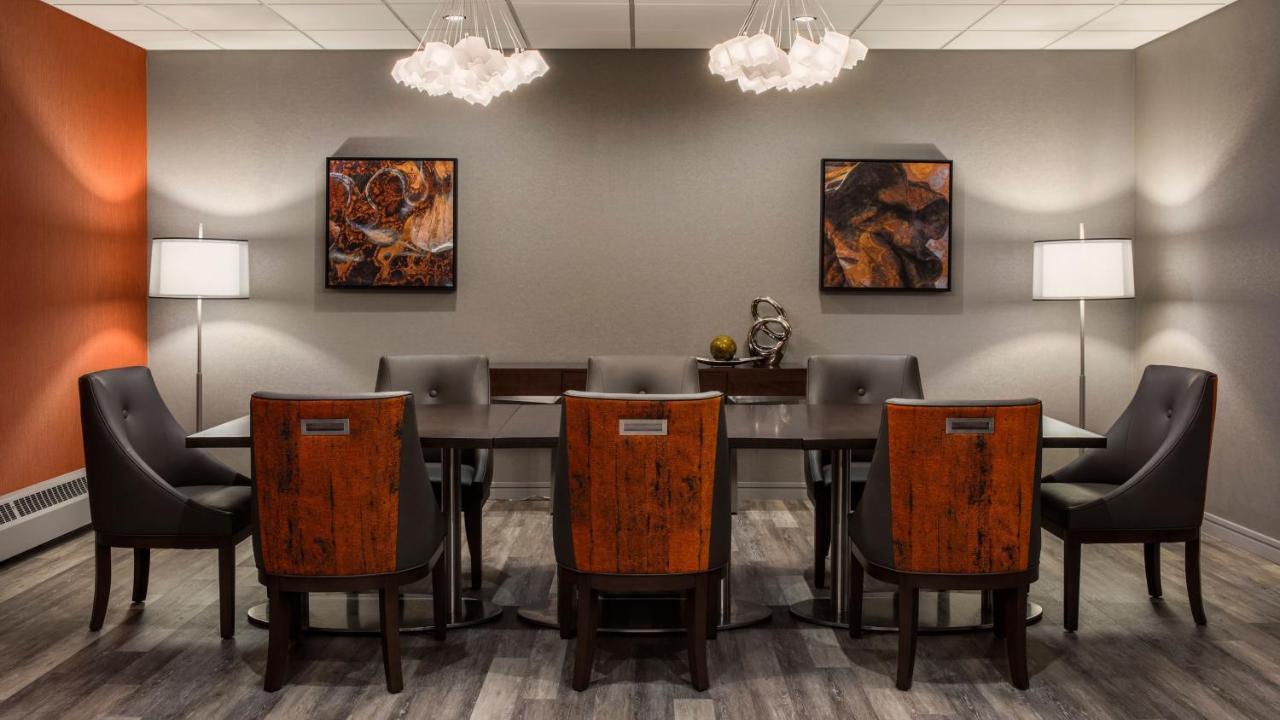 Holiday Inn Winnipeg-South By Ihg Екстериор снимка
