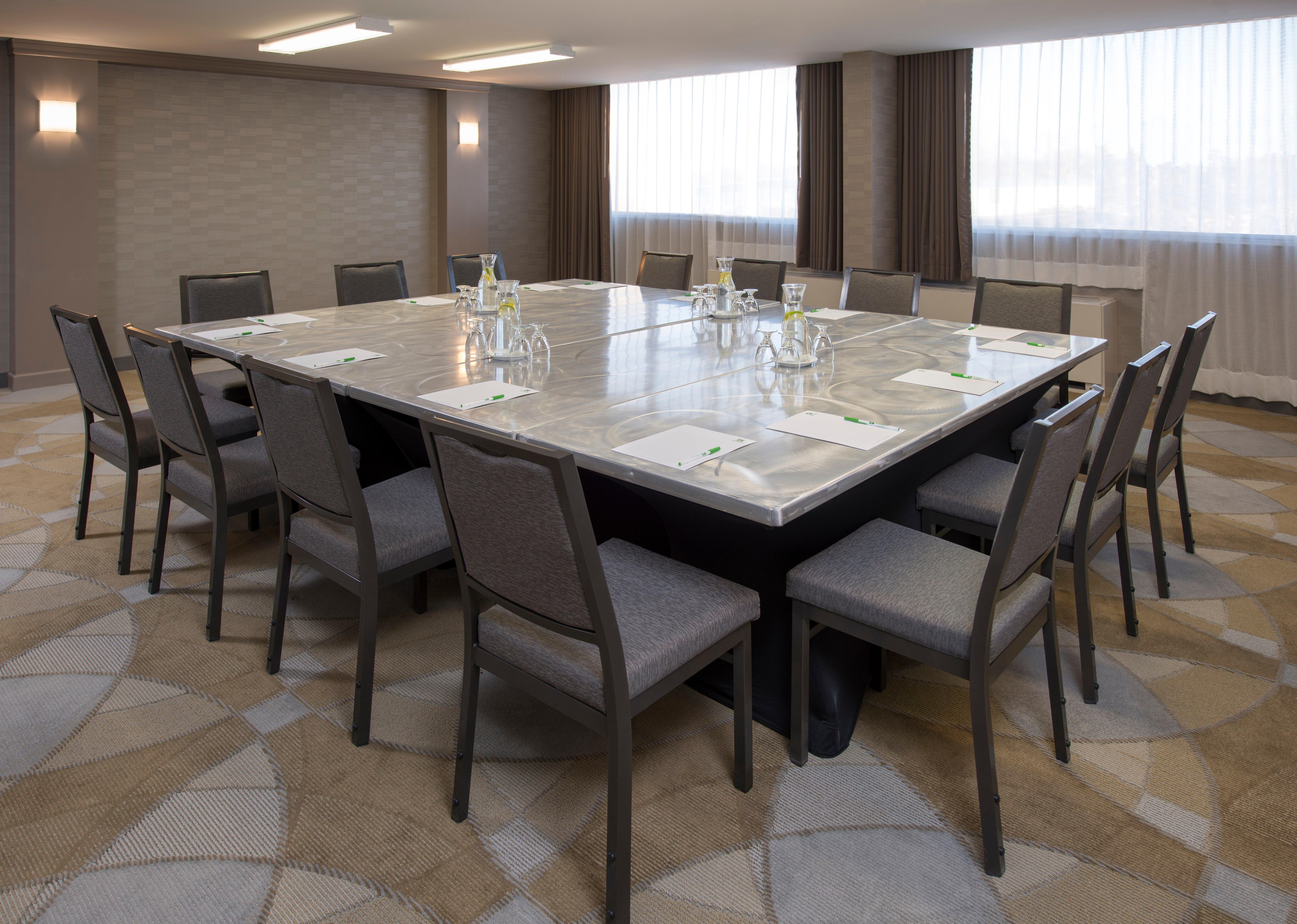 Holiday Inn Winnipeg-South By Ihg Екстериор снимка