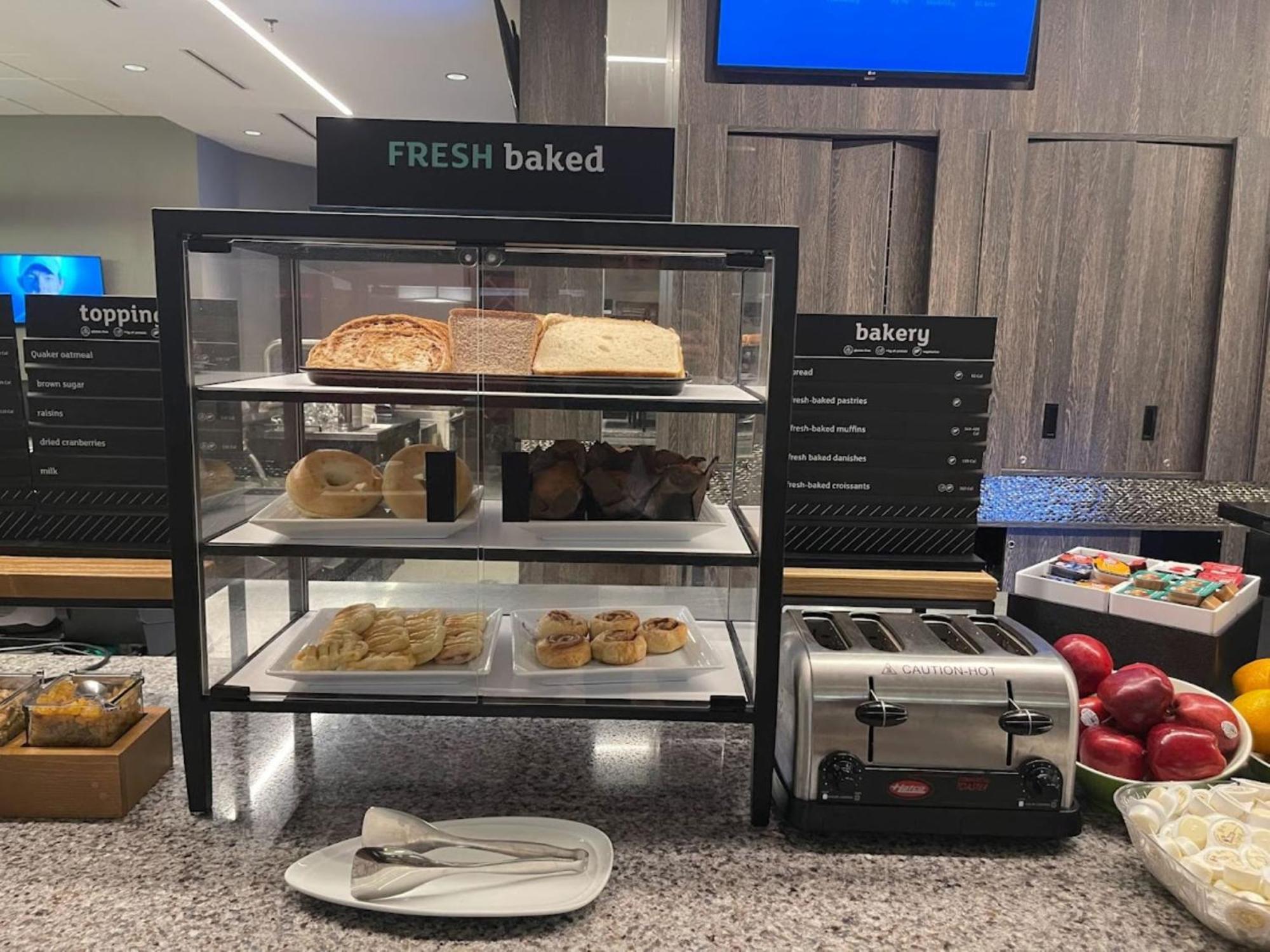 Holiday Inn Winnipeg-South By Ihg Екстериор снимка