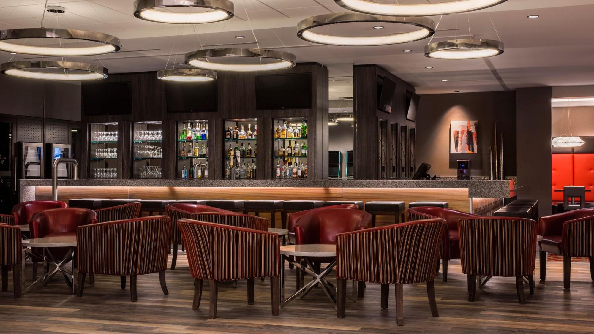 Holiday Inn Winnipeg-South By Ihg Екстериор снимка