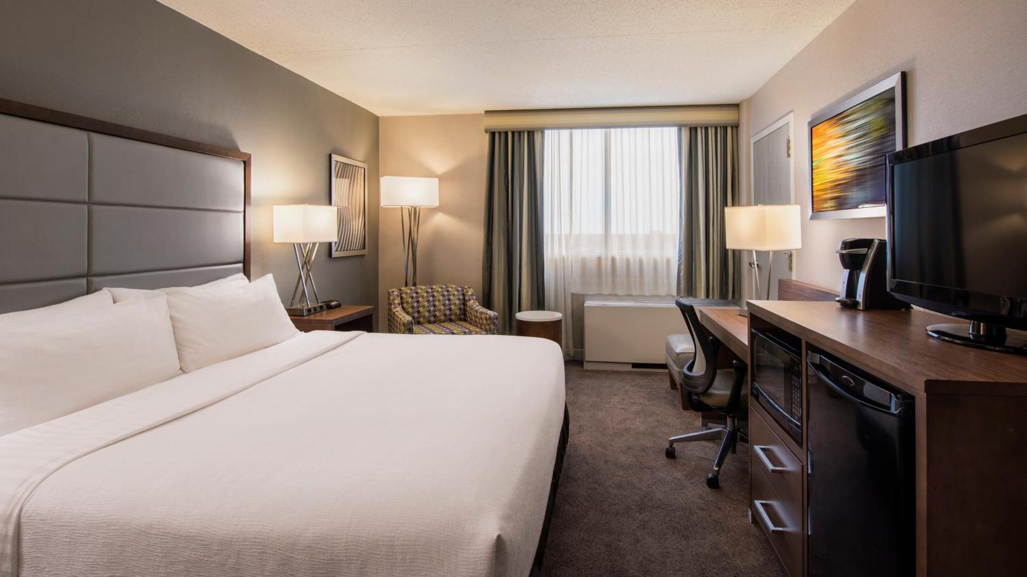 Holiday Inn Winnipeg-South By Ihg Екстериор снимка